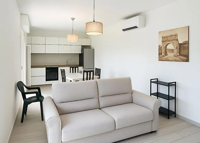 Monica S House A 150mt Dal Mare Free Parking Rimini