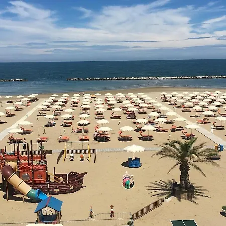 Monica S House A 150mt Dal Mare Free Parking Apartament